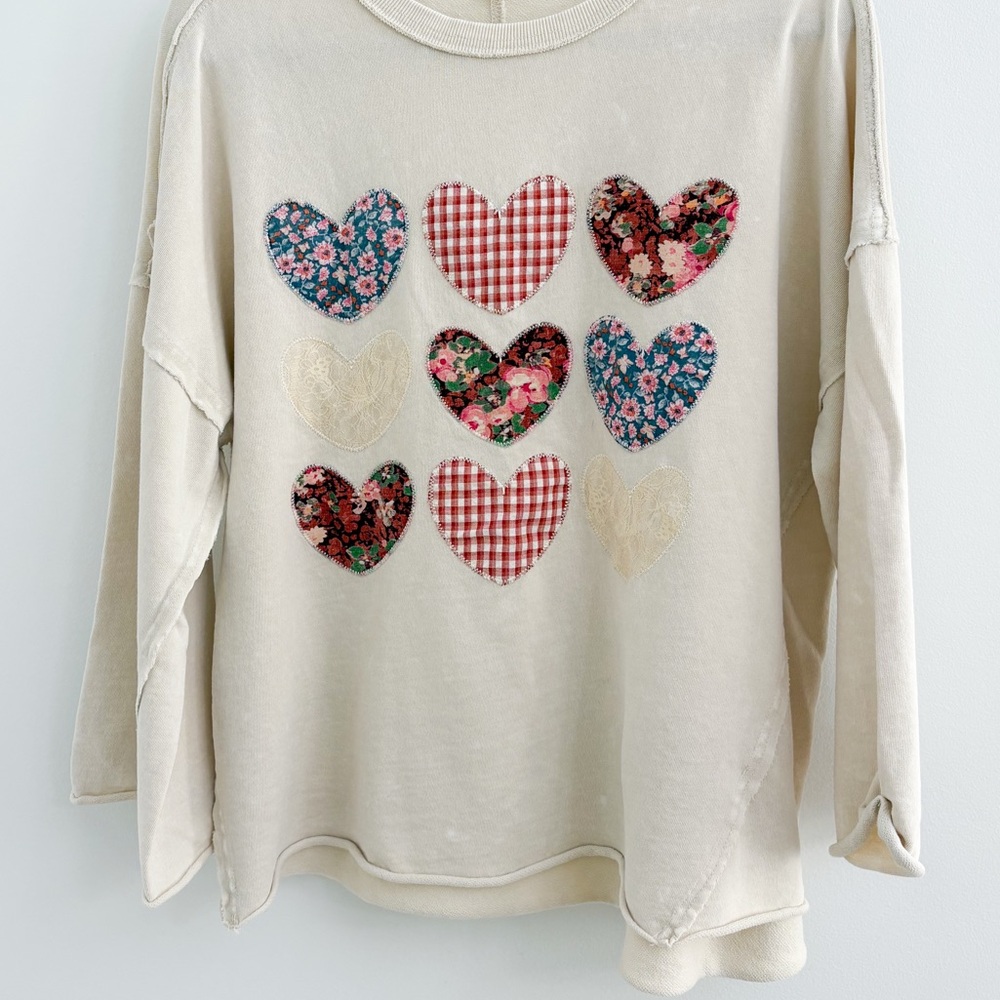 Easel Heart Patch Cotton Tee Medium - image 3